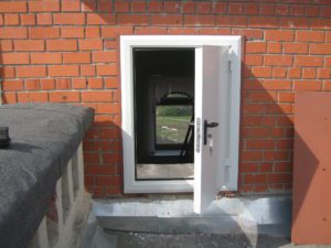 Противопожарная чердачная дверь / серия FRM33353